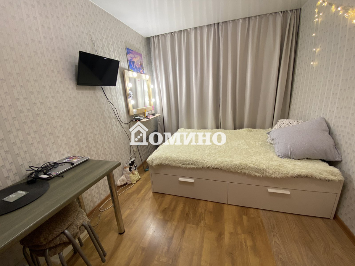 Комната, 80 м², 2 этаж из 3