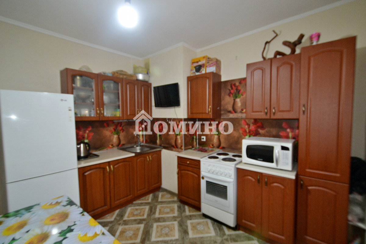 3-комн. квартира, 73.2 м², 1 этаж из 17