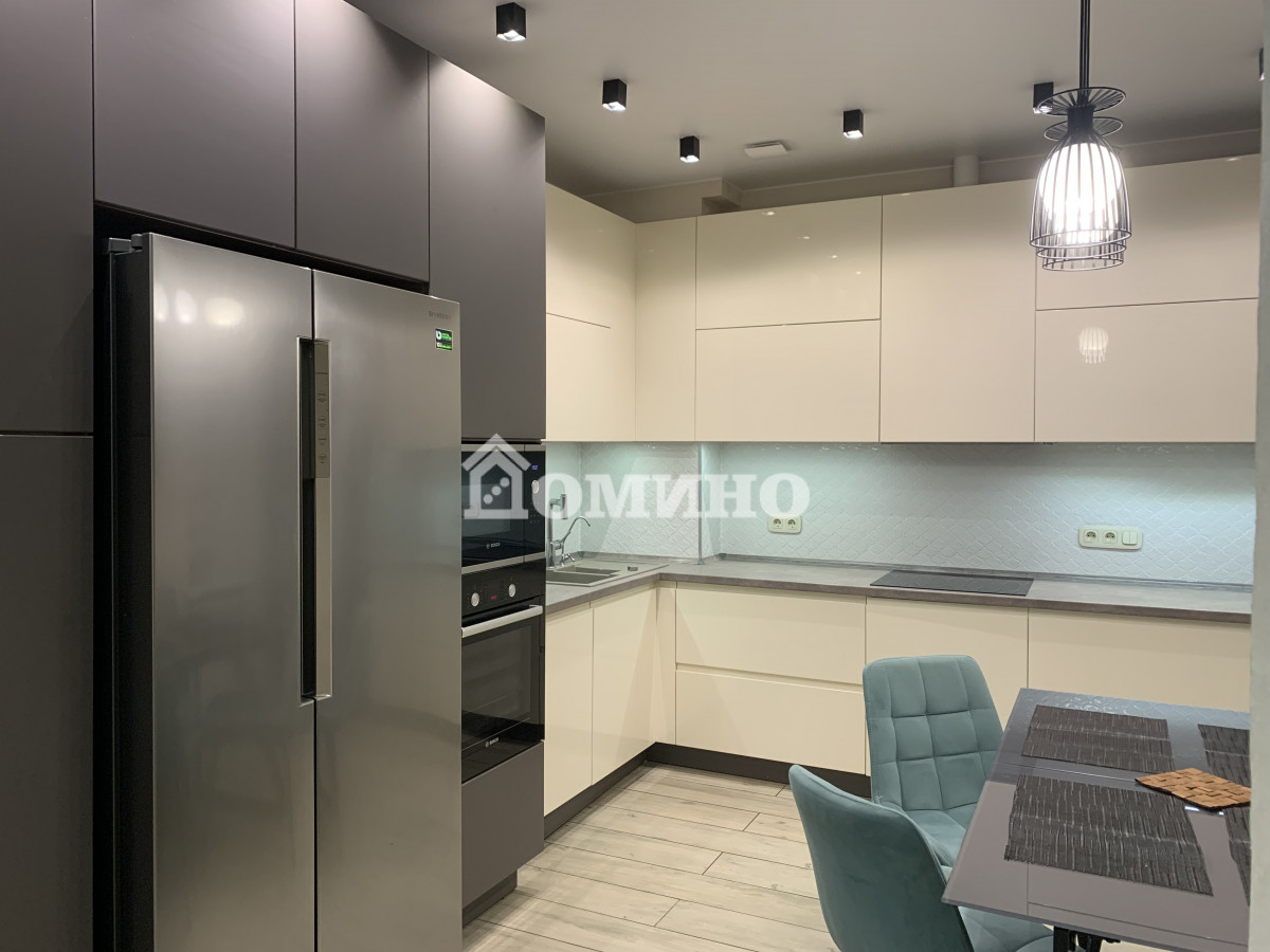 4-комн. квартира, 134.3 м², 2 этаж из 3