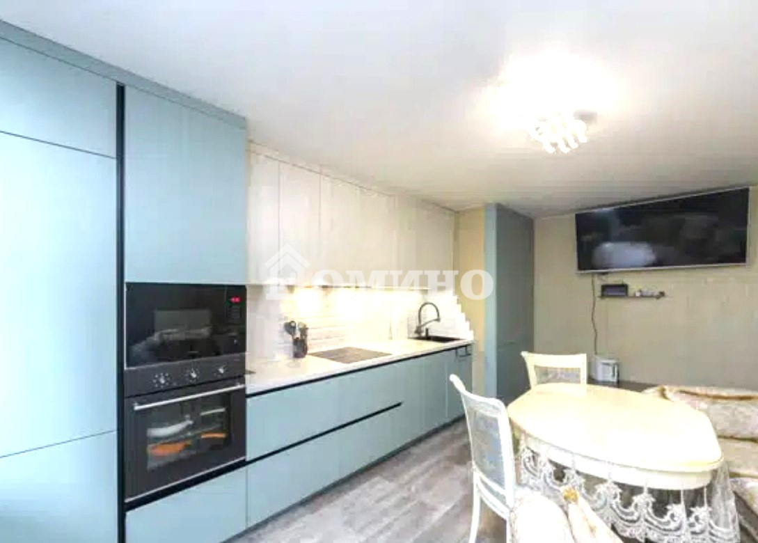 3-комн. квартира, 90 м², 13 этаж из 14