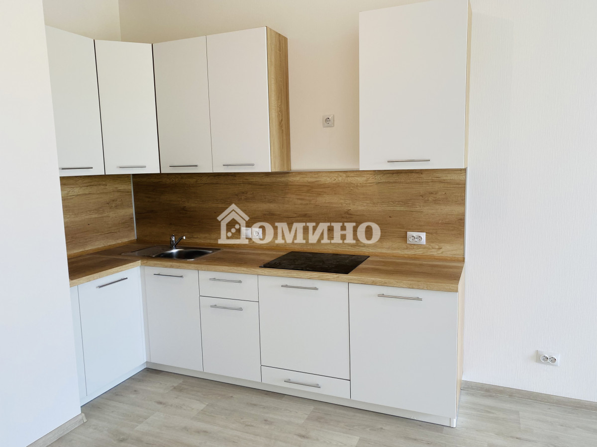 2-комн. квартира, 79.6 м², 4 этаж из 4