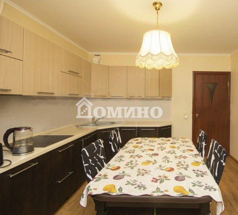 3-комн. квартира, 90 м², 11 этаж из 14