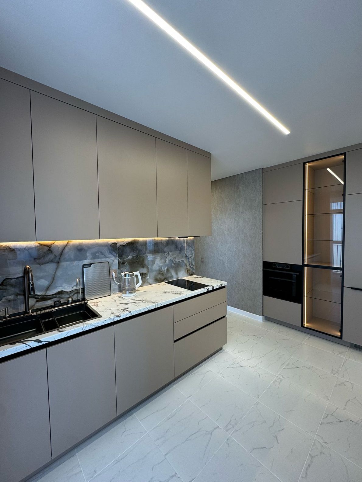 2-комн. квартира, 62 м², 23 этаж из 25