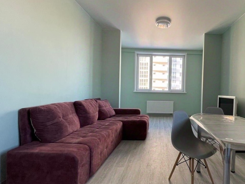 2-комн. квартира, 69.6 м², 8 этаж из 16