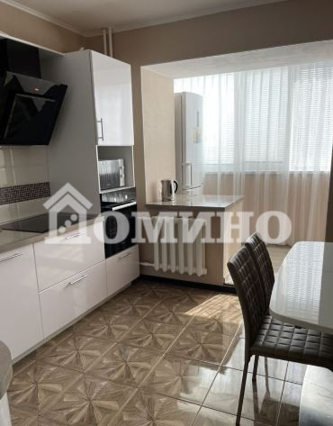 2-комн. квартира, 57.2 м², 3 этаж из 10