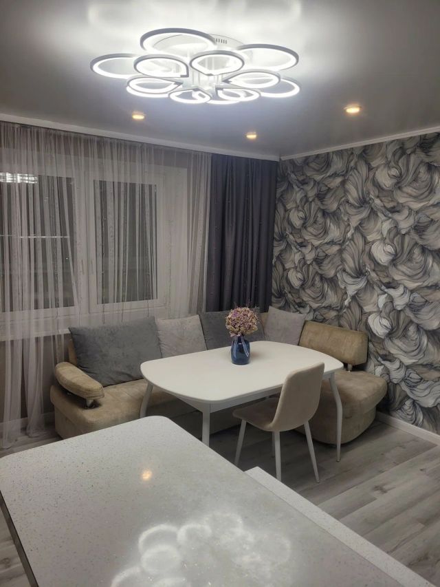 2-комн. квартира, 74 м², 11 этаж из 16