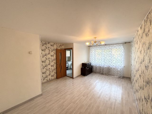 2-комн. квартира, 42.2 м², 2 этаж из 5