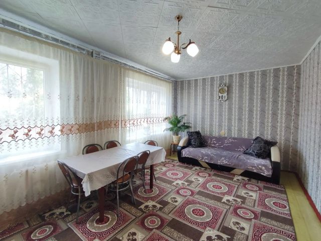 4-комн. квартира, 89.6 м², 1 этаж из 5
